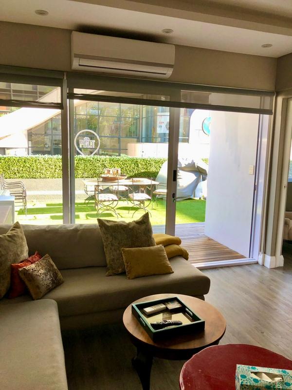 2 Bedroom Property for Sale in Sea Point Western Cape